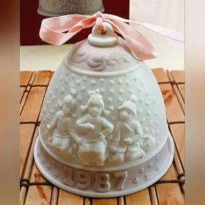 Vintage Lladro Porcelain 1987 Christmas Bell